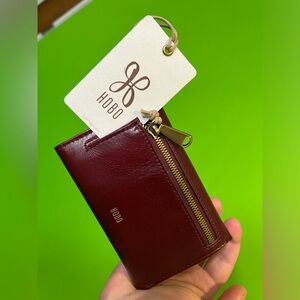 Hobo Jill Mini Unisex Italian Leather Trifold Wallet in Maroon